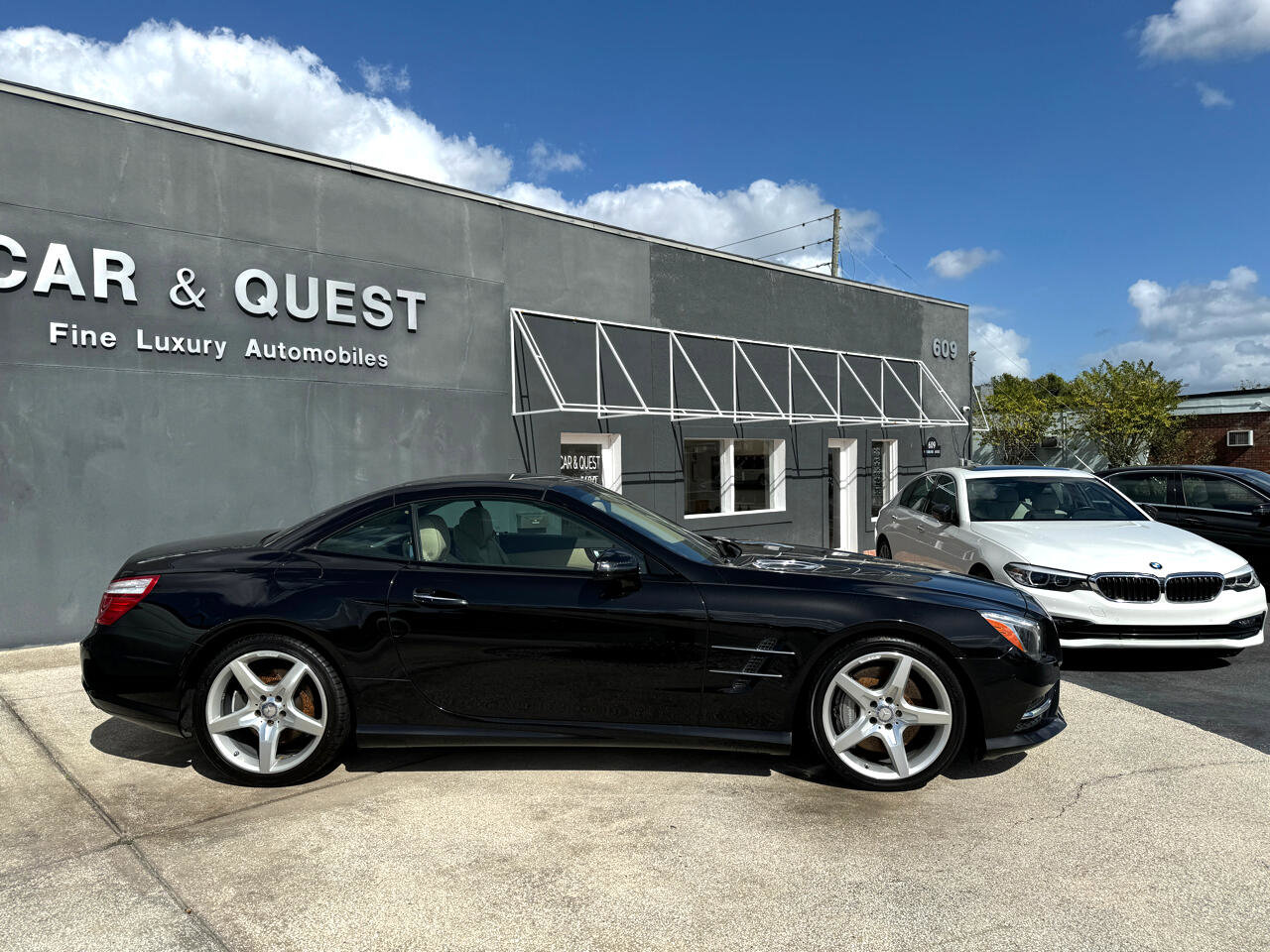 Used 2014 Mercedes-Benz SL 550 image 3