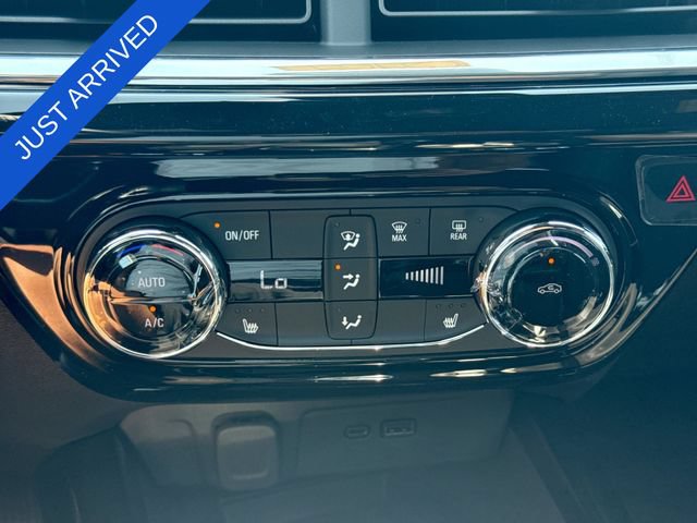 New 2026 Chevrolet Trax RS w/ Sunroof Package FWD image 19