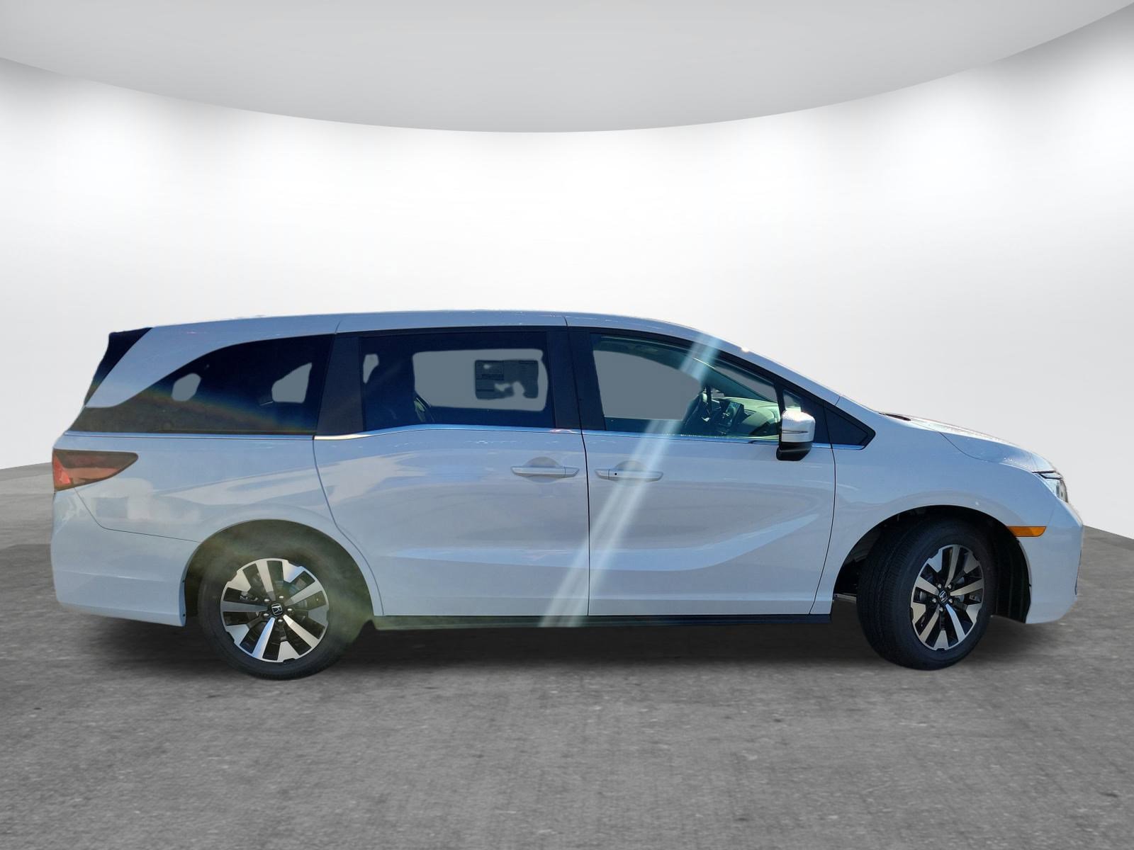 New 2026 Honda Odyssey EX-L image 4