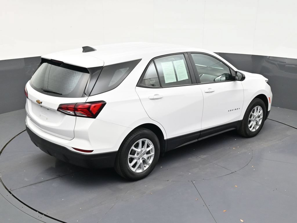 Used 2024 Chevrolet Equinox LS FWD image 13