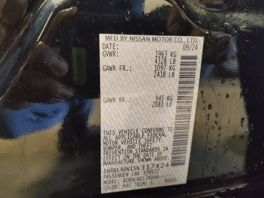 Used 2025 Nissan Altima 2.5 SV FWD image 33