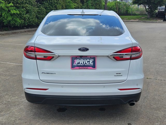 Used 2020 Ford Fusion SE image 7