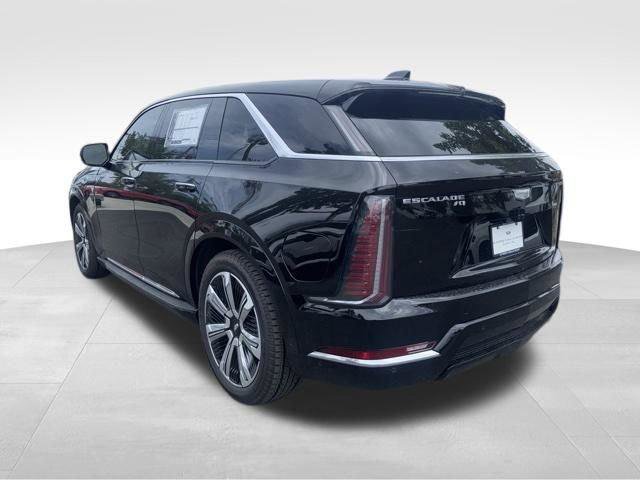 New 2025 Cadillac Escalade IQ Luxury 1 w/ Smart Trailering package image 3