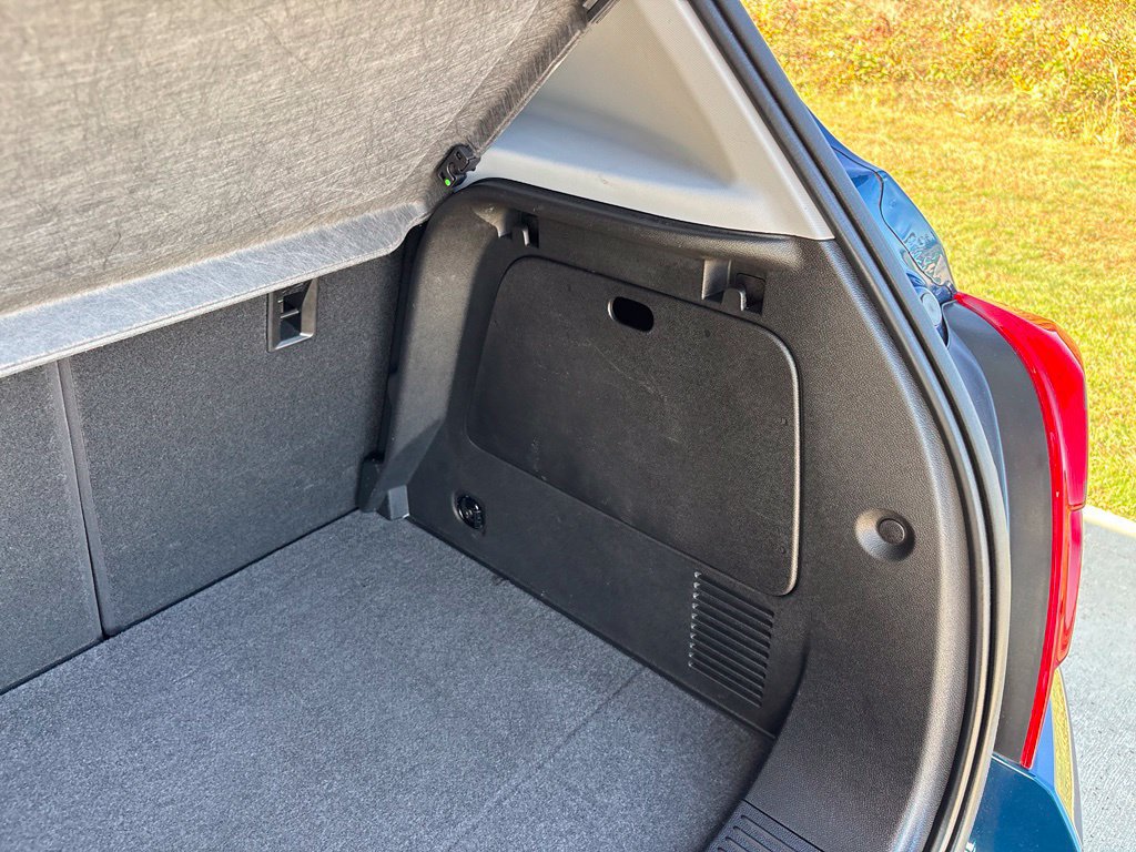 Used 2019 Chevrolet Trax LT w/ LT Convenience Package FWD image 44