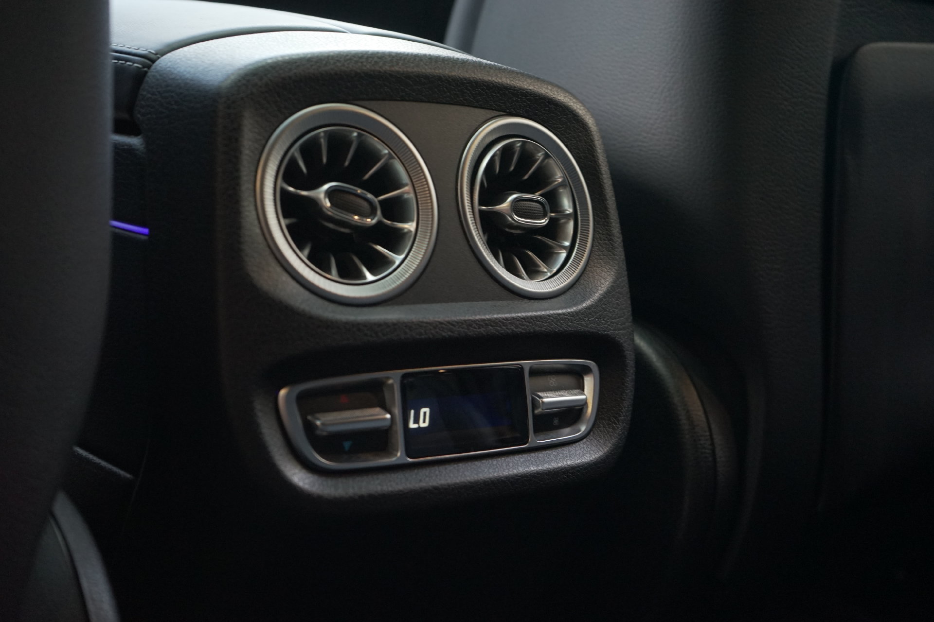 Used 2025 Mercedes-Benz G 550 image 22