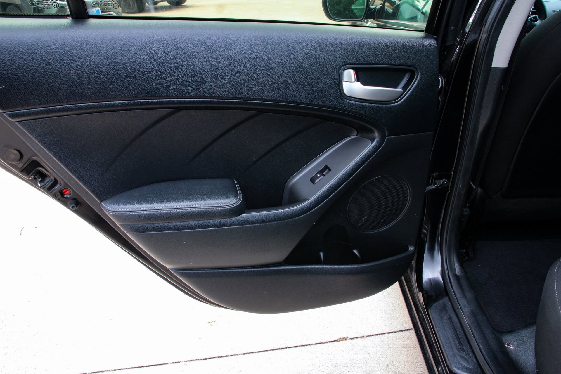 Used 2017 Kia Forte LX FWD image 33