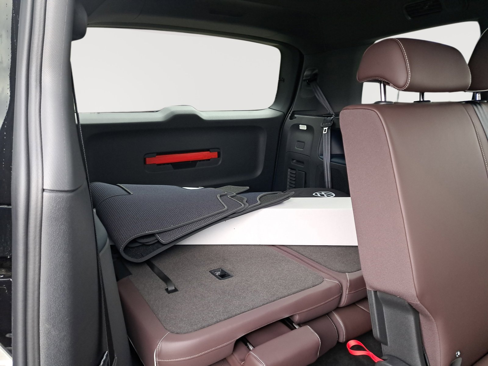 New 2025 Volkswagen ID. Buzz Pro S image 16