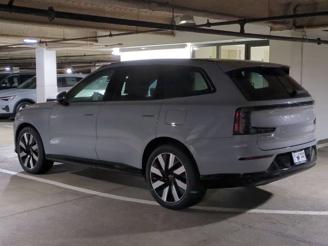 New 2026 Volvo EX90 Ultra AWD/4WD image 5