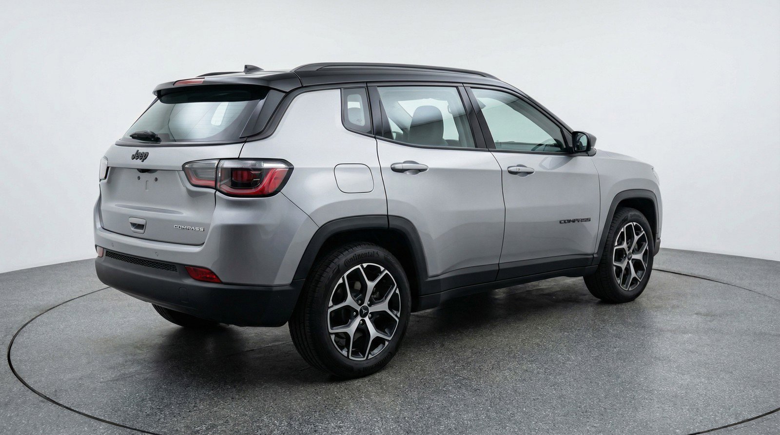 Used 2025 Jeep Compass Limited image 9