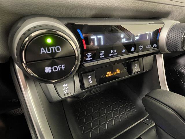 New 2025 Toyota RAV4 XLE image 17