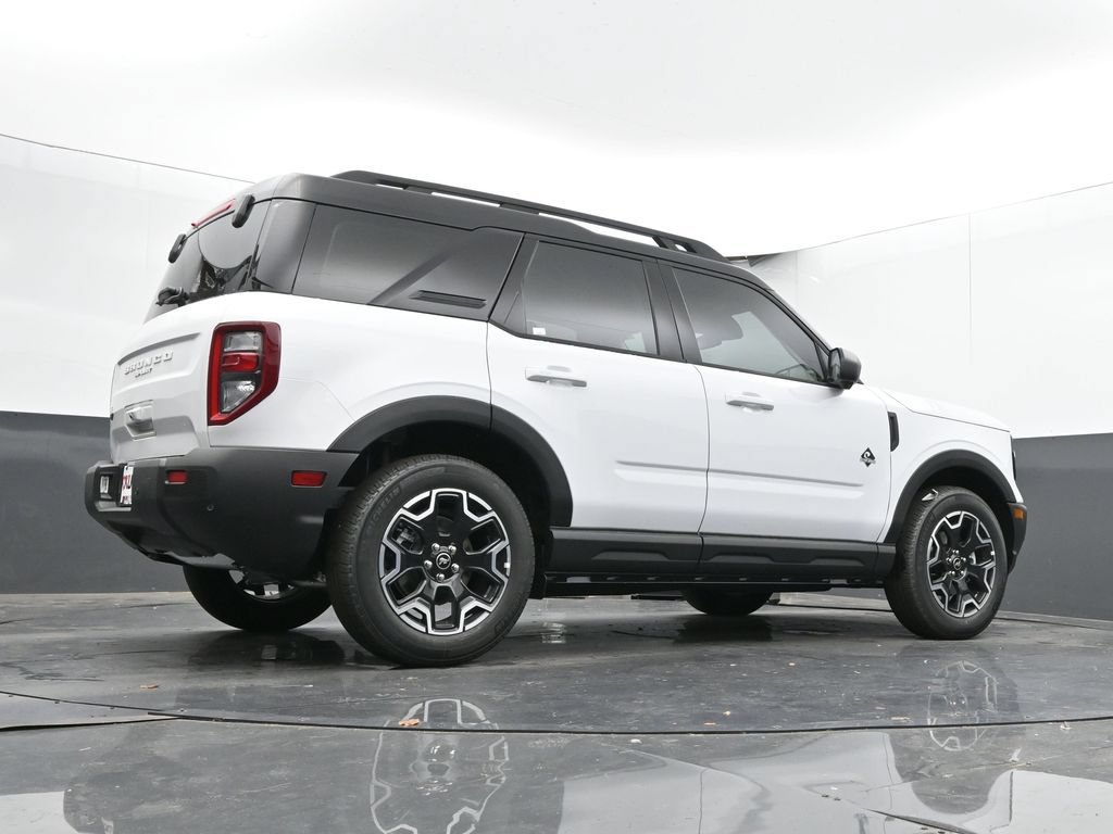 New 2025 Ford Bronco Sport Outer Banks w/ Outer Banks Tech Package+ AWD/4WD image 44