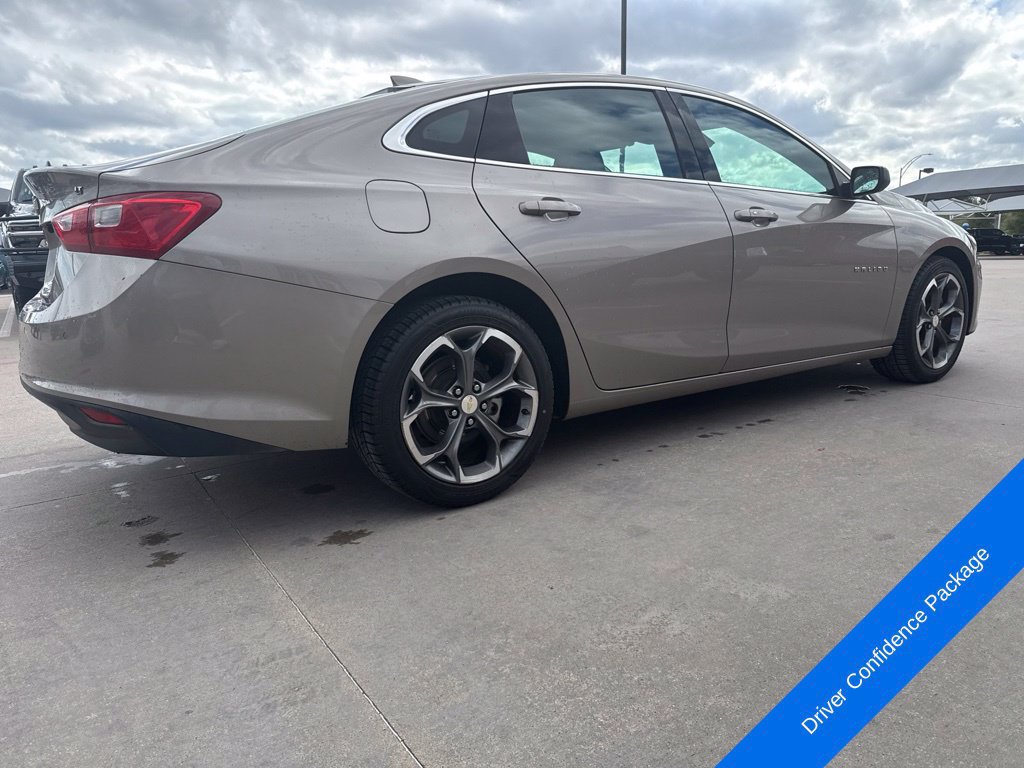 Used 2023 Chevrolet Malibu LT w/ Driver Confidence Package FWD image 3