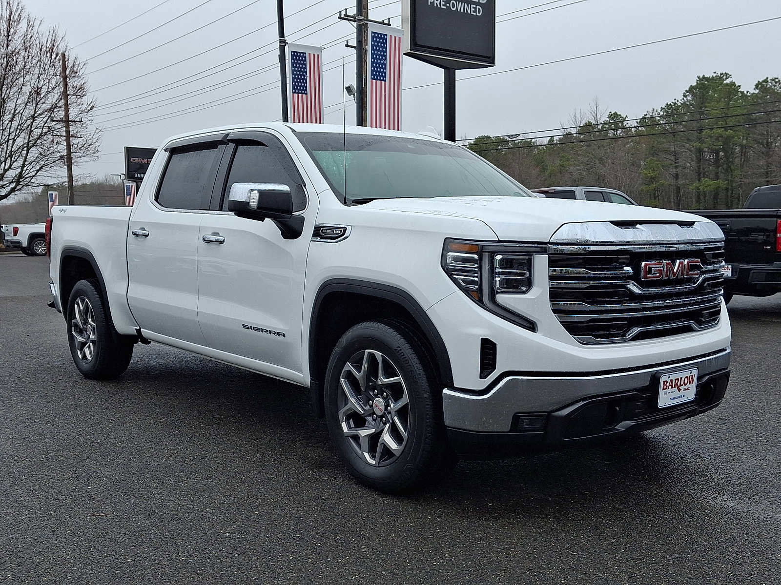 Certified 2022 GMC Sierra 1500 SLT w/ SLT Convenience Package image 1