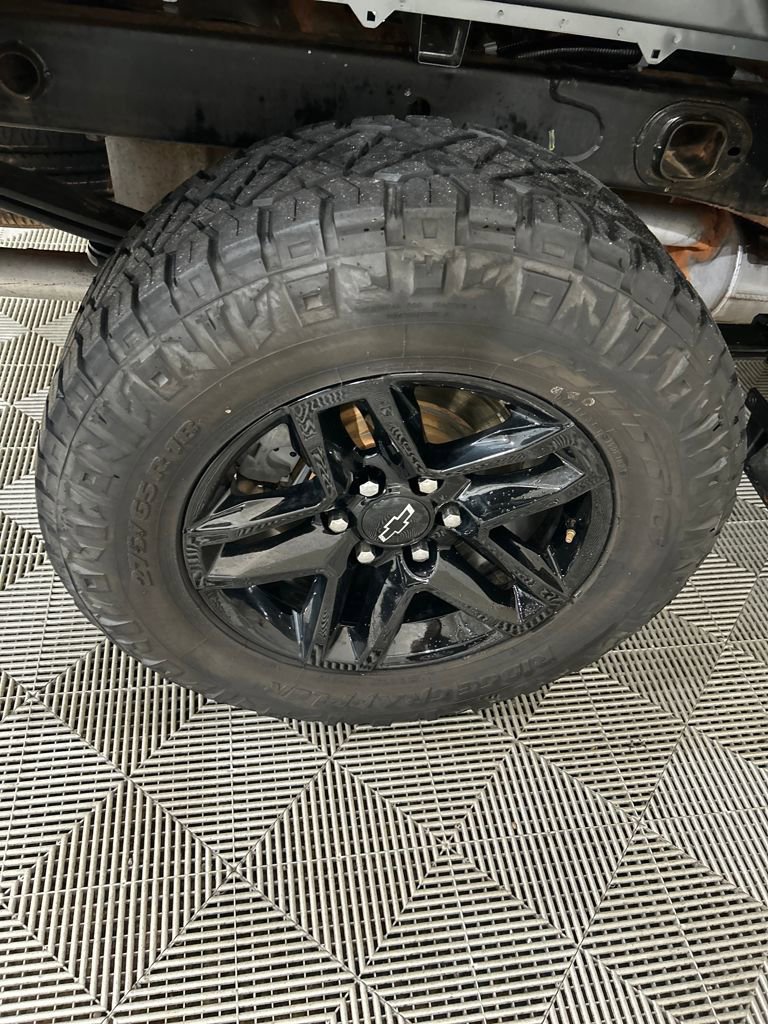 Used 2020 Chevrolet Silverado 1500 LT Trail Boss image 18