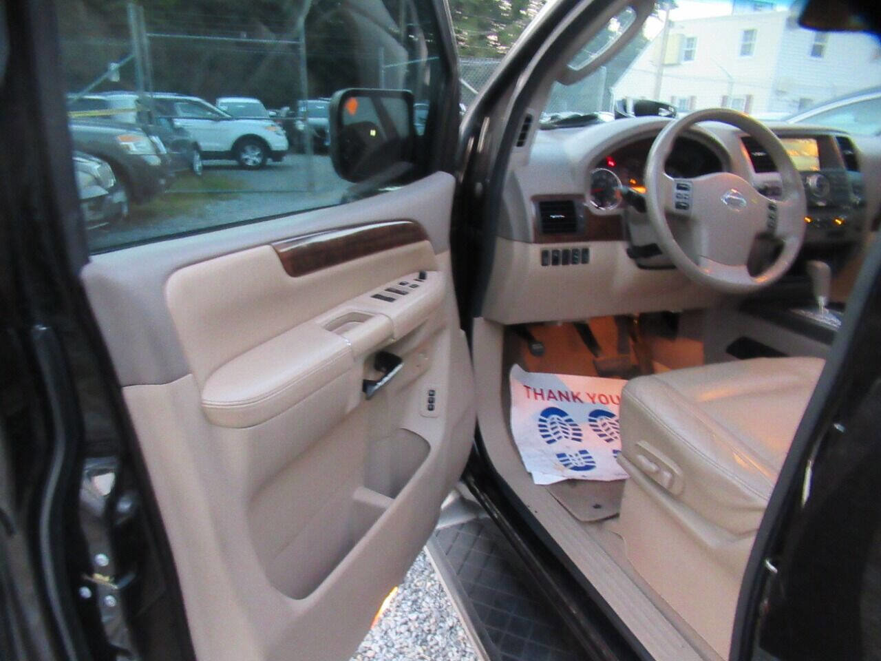 Used 2012 Nissan Armada Platinum image 28