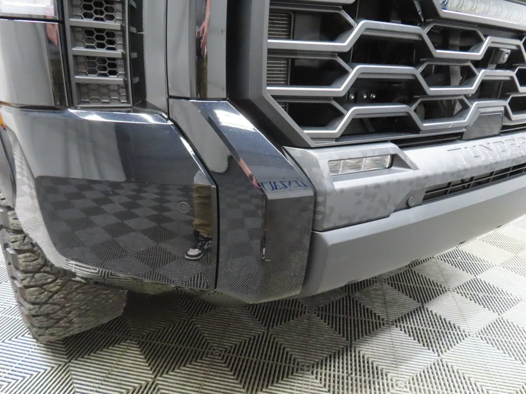 Used 2025 Toyota Tundra Limited AWD/4WD image 51