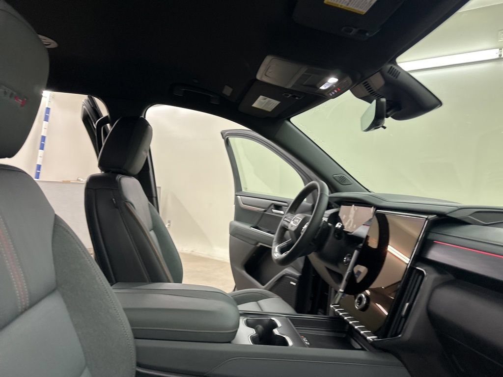 New 2026 GMC Acadia AT4 w/ Luxury Package AWD/4WD image 19
