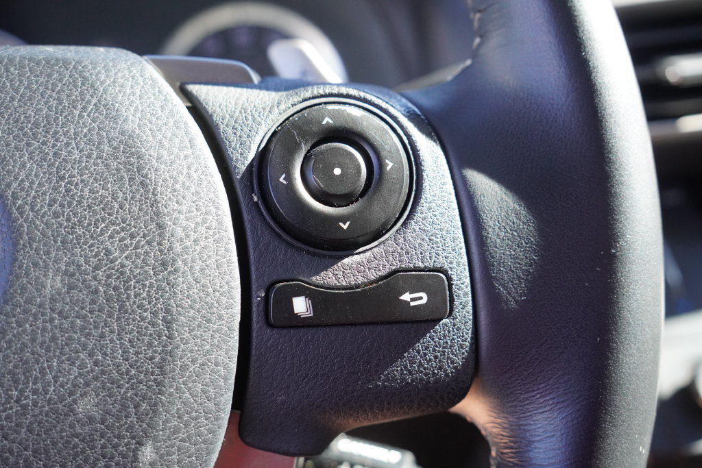Used 2015 Lexus IS 250 RWD image 22