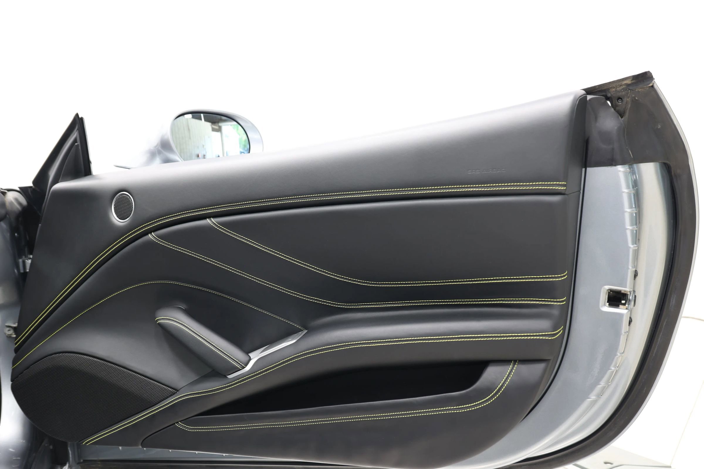 Used 2015 Ferrari California T image 67