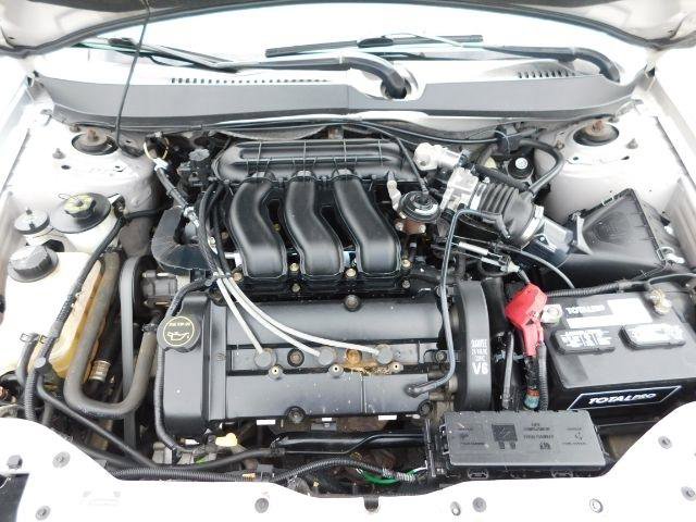 Used 2001 Ford Taurus SEL image 17