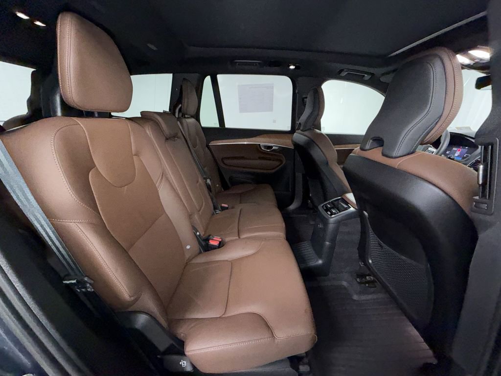 Used 2024 Volvo XC90 T8 Plus w/ Protection Package image 17