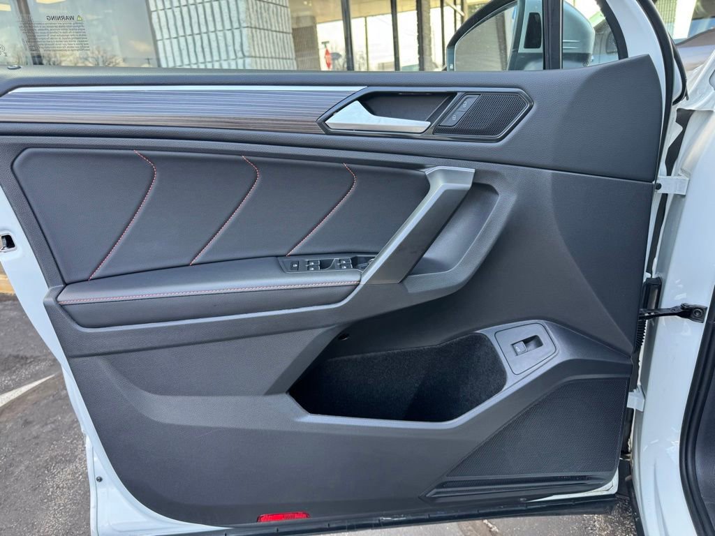 Used 2024 Volkswagen Tiguan Wolfsburg Edition FWD image 2