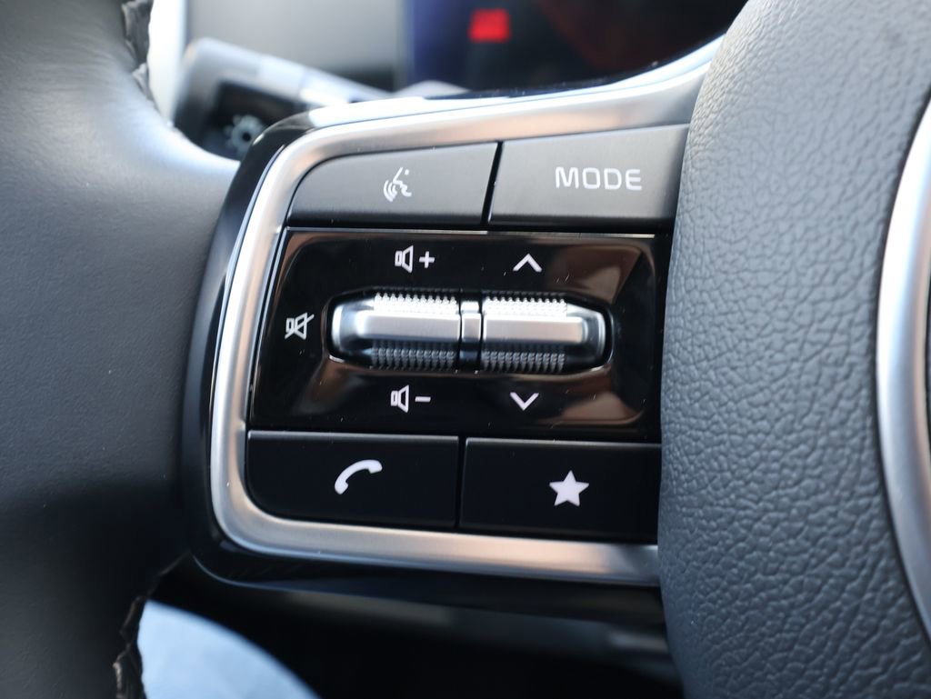 Used 2025 Kia Sorento X-Line EX AWD/4WD image 16