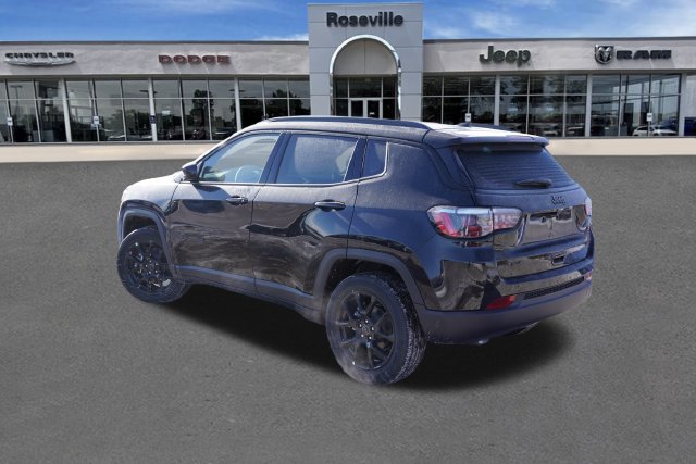New 2026 Jeep Compass Latitude AWD/4WD image 5