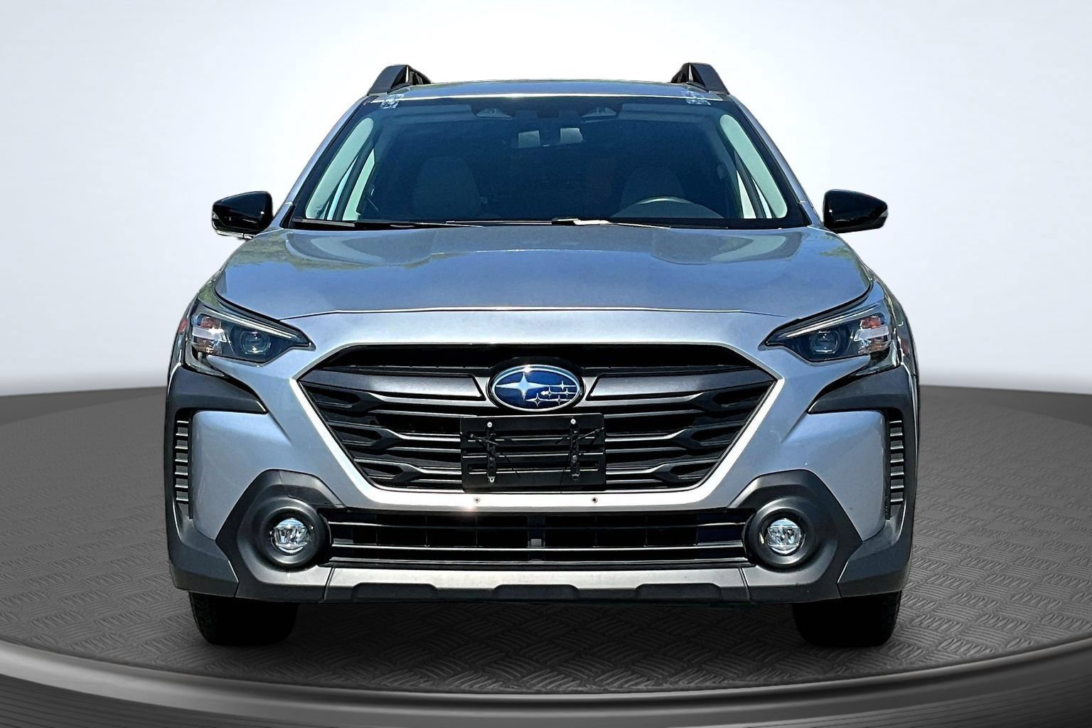 Used 2023 Subaru Outback Premium AWD/4WD image 2
