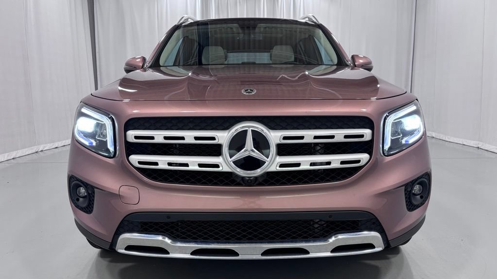 Used 2022 Mercedes-Benz GLB 250 4MATIC image 3