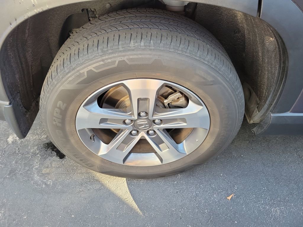 Used 2023 Honda Pilot EX-L image 11