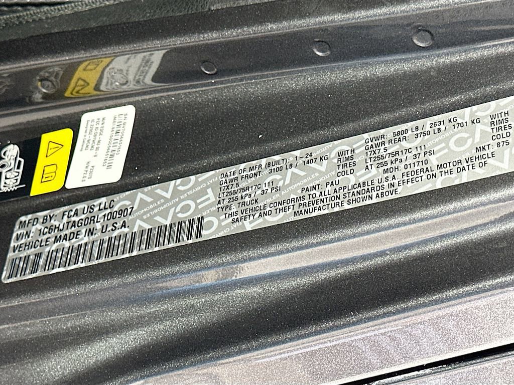 Used 2024 Jeep Gladiator Willys image 31