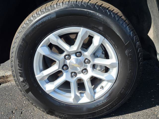 Used 2024 Chevrolet Silverado 1500 LT AWD/4WD image 5
