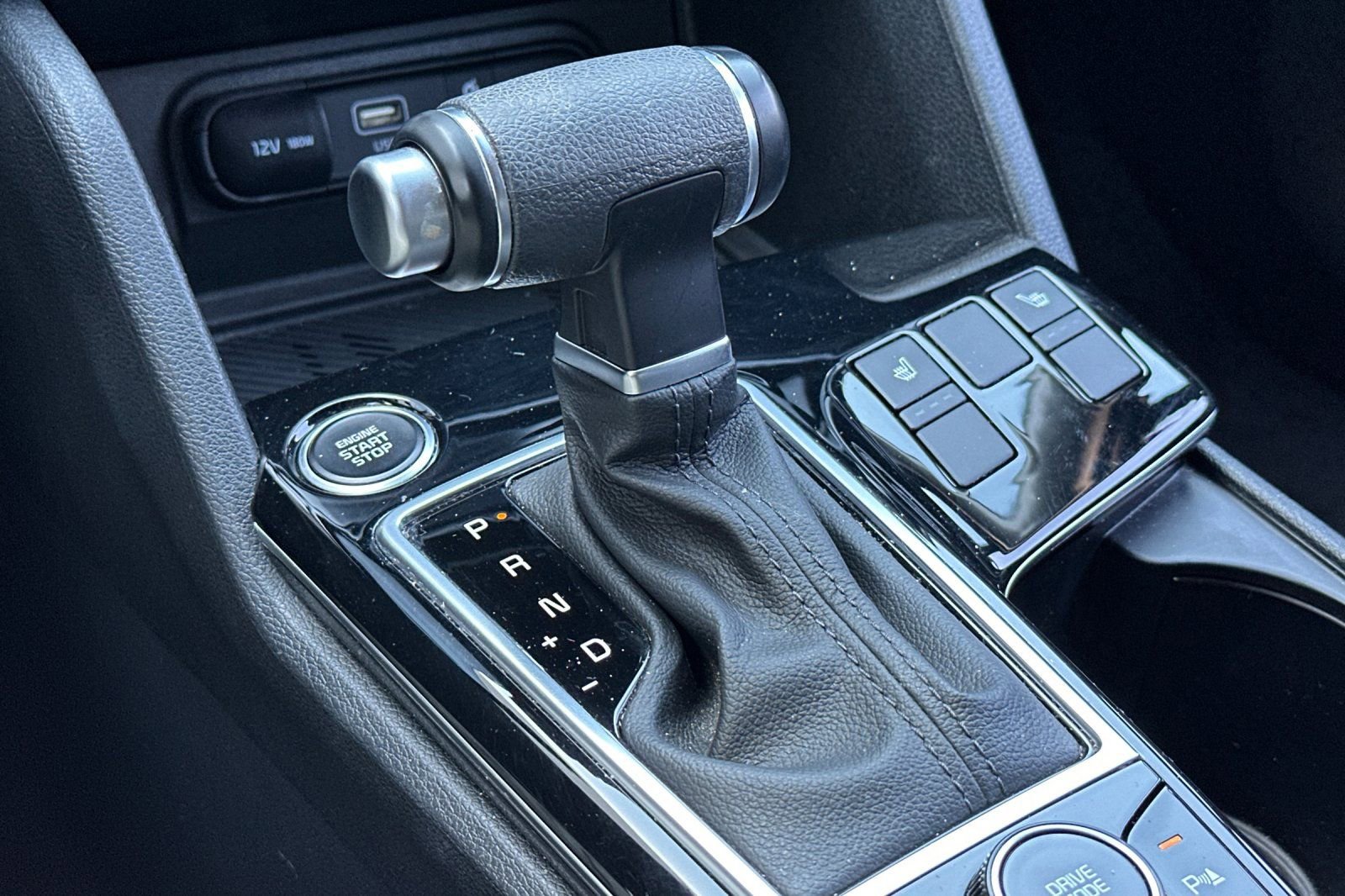 Used 2024 Kia Sportage EX FWD image 19