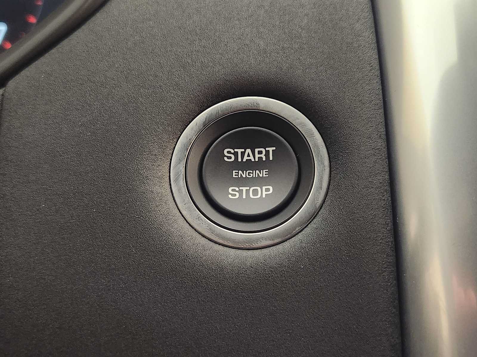 Used 2026 Land Rover Discovery S AWD/4WD image 19