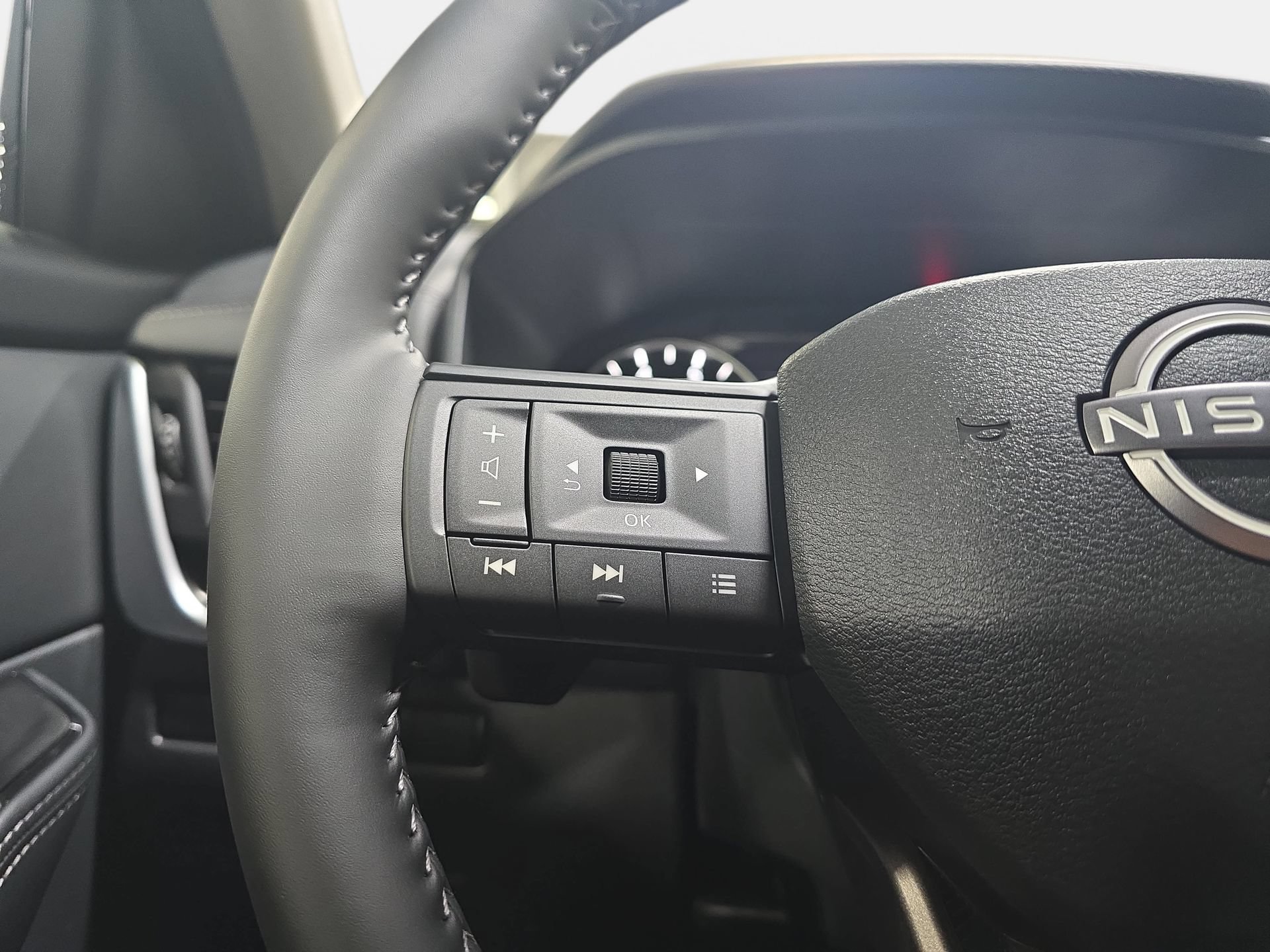 New 2026 Nissan Rogue SV w/ Cold Weather Package FWD image 17