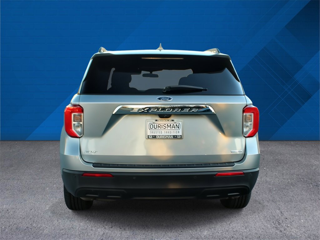 Used 2020 Ford Explorer XLT w/ Comfort Package image 9