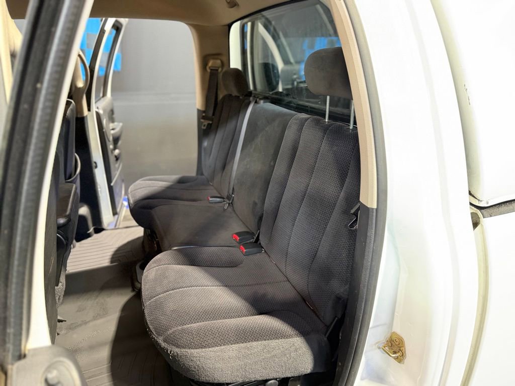 Used 2004 Dodge Ram 2500 Truck SLT w/ Trailer Tow Group image 21