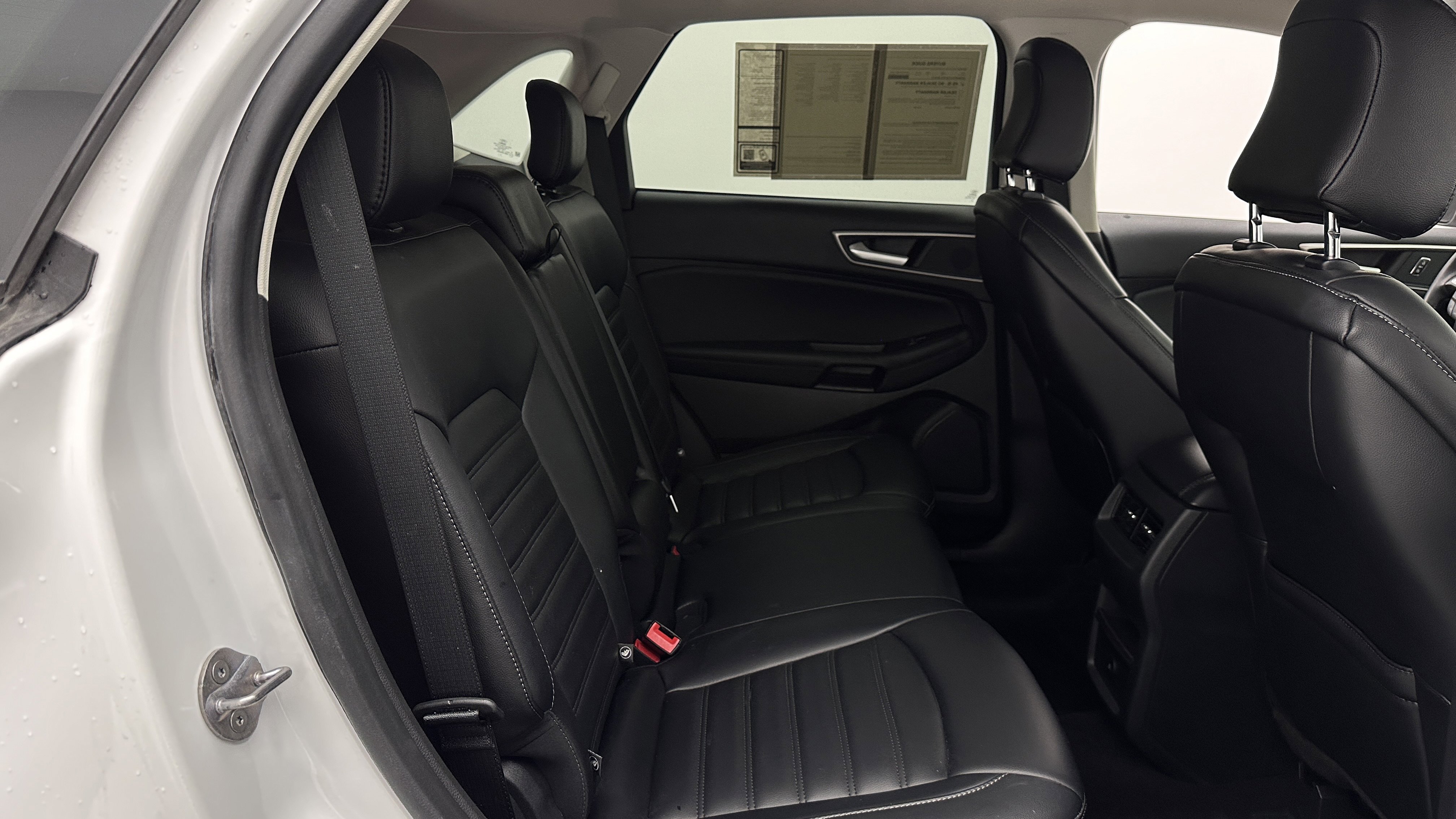 Used 2024 Ford Edge SEL AWD/4WD image 29