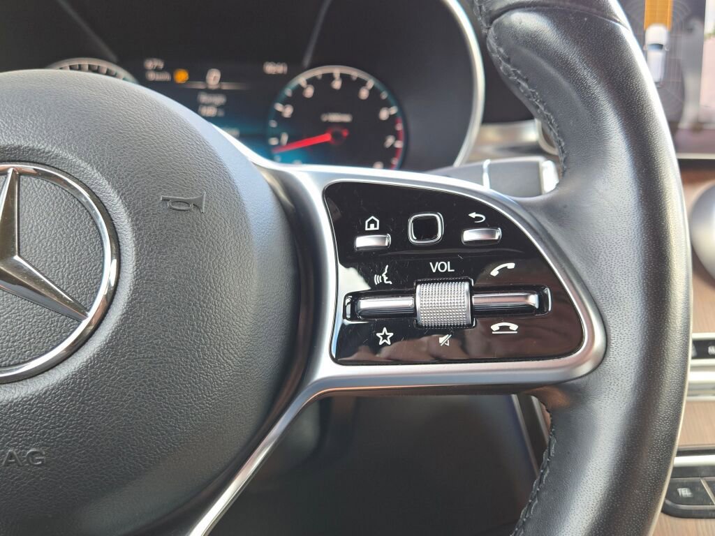 Used 2021 Mercedes-Benz GLC 300 4MATIC image 34