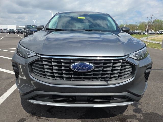 Used 2025 Ford Escape Active AWD/4WD image 3