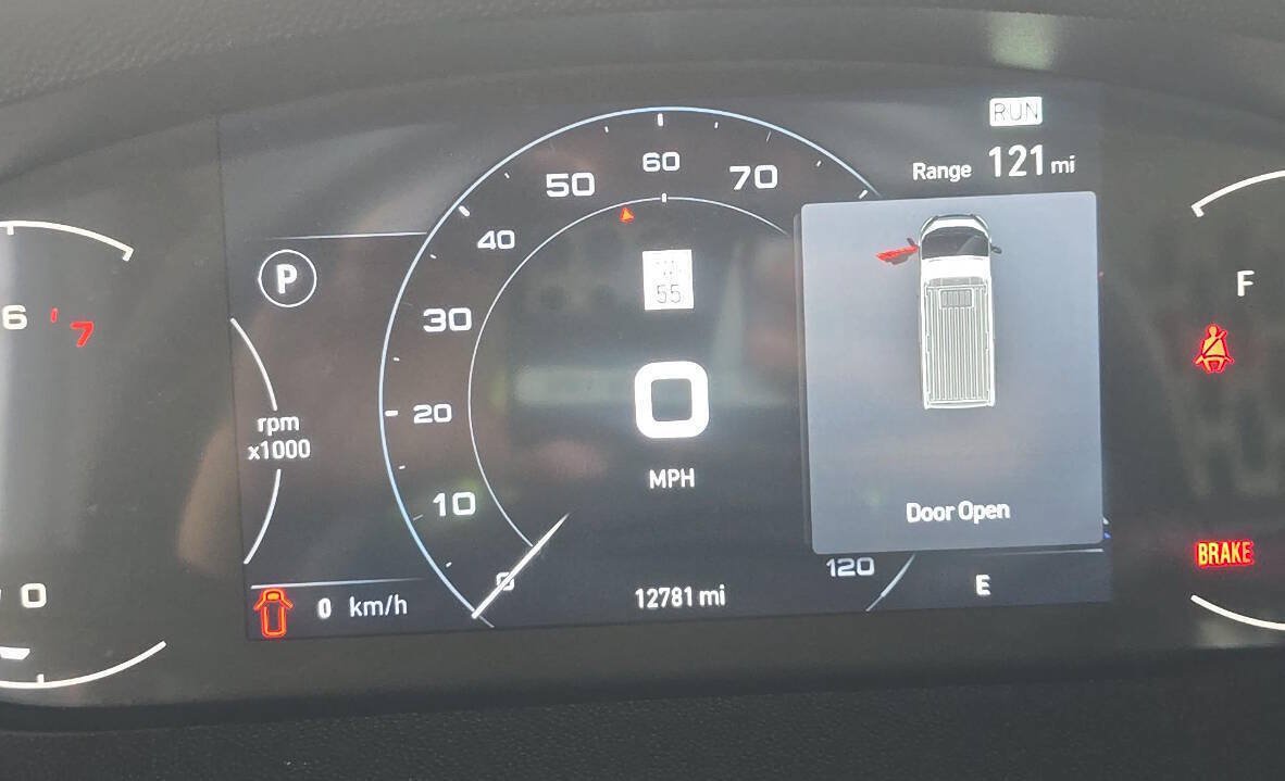Used 2023 RAM ProMaster 2500 FWD image 9