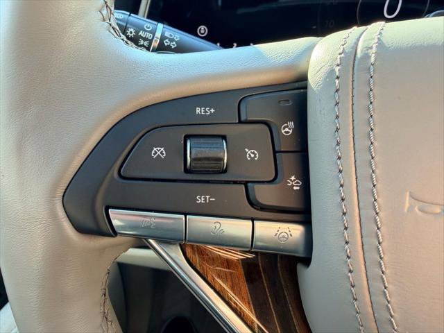 Used 2024 Cadillac Escalade ESV Sport Platinum w/ LPO, ONYX Package AWD/4WD image 36