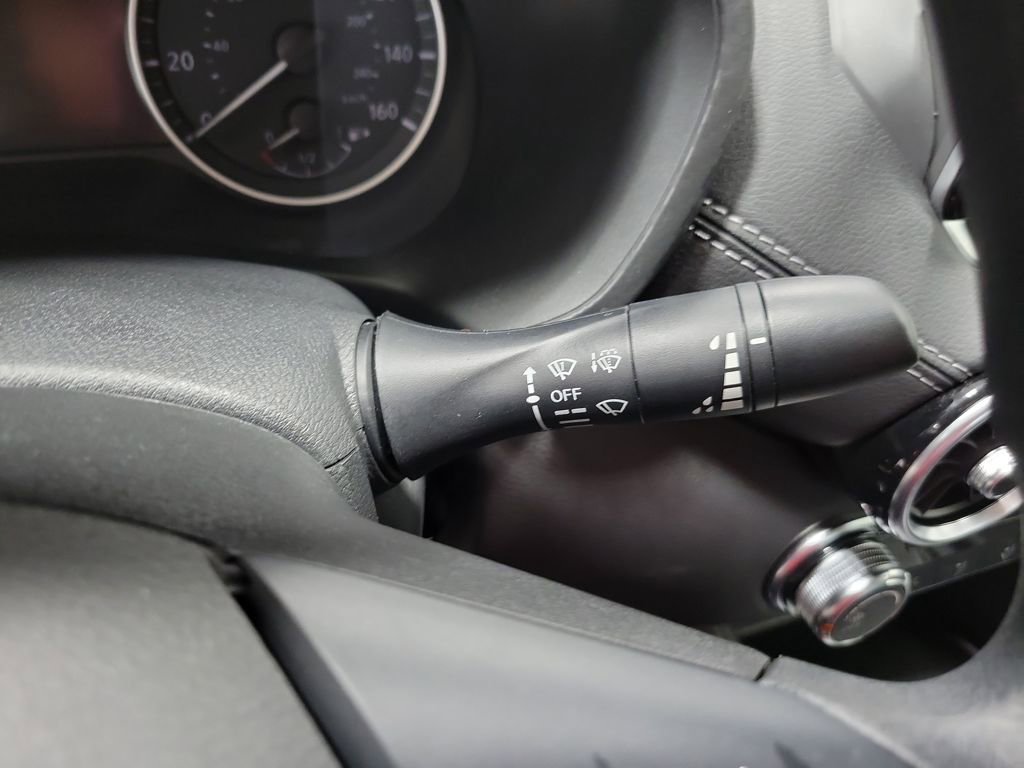 Used 2025 Nissan Sentra SV image 34