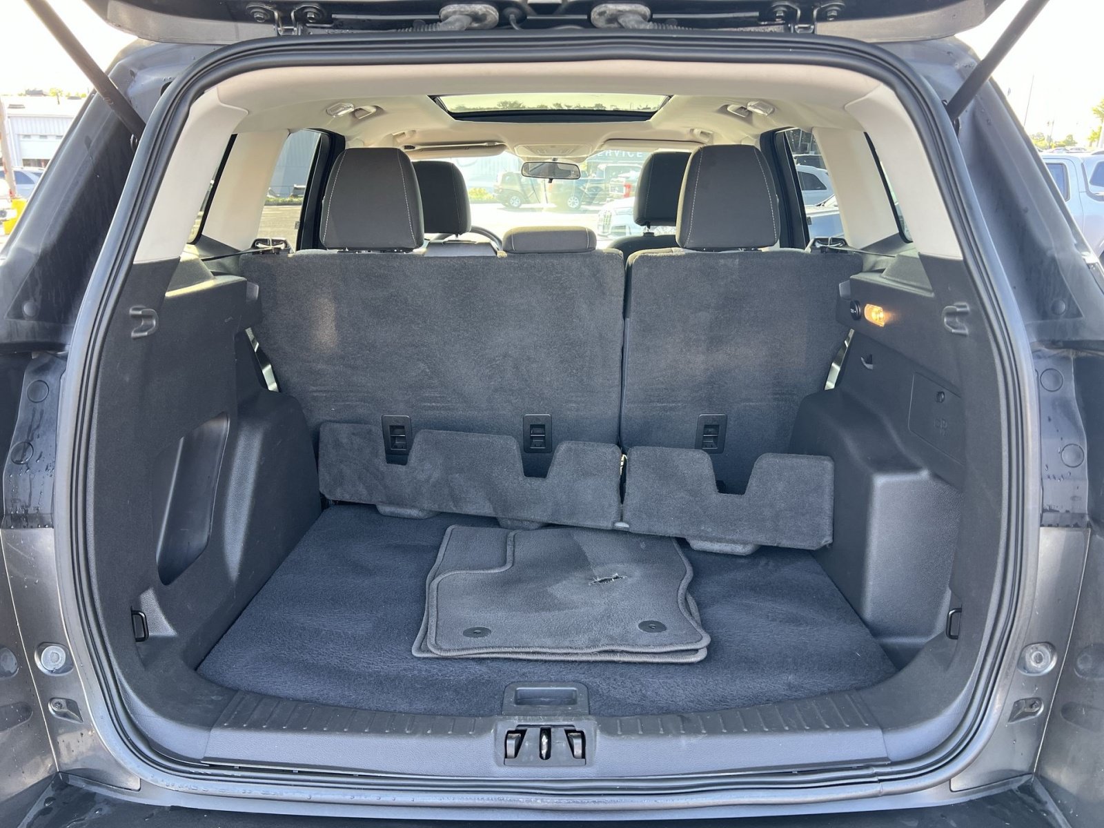 Used 2017 Ford Escape SE AWD/4WD image 33
