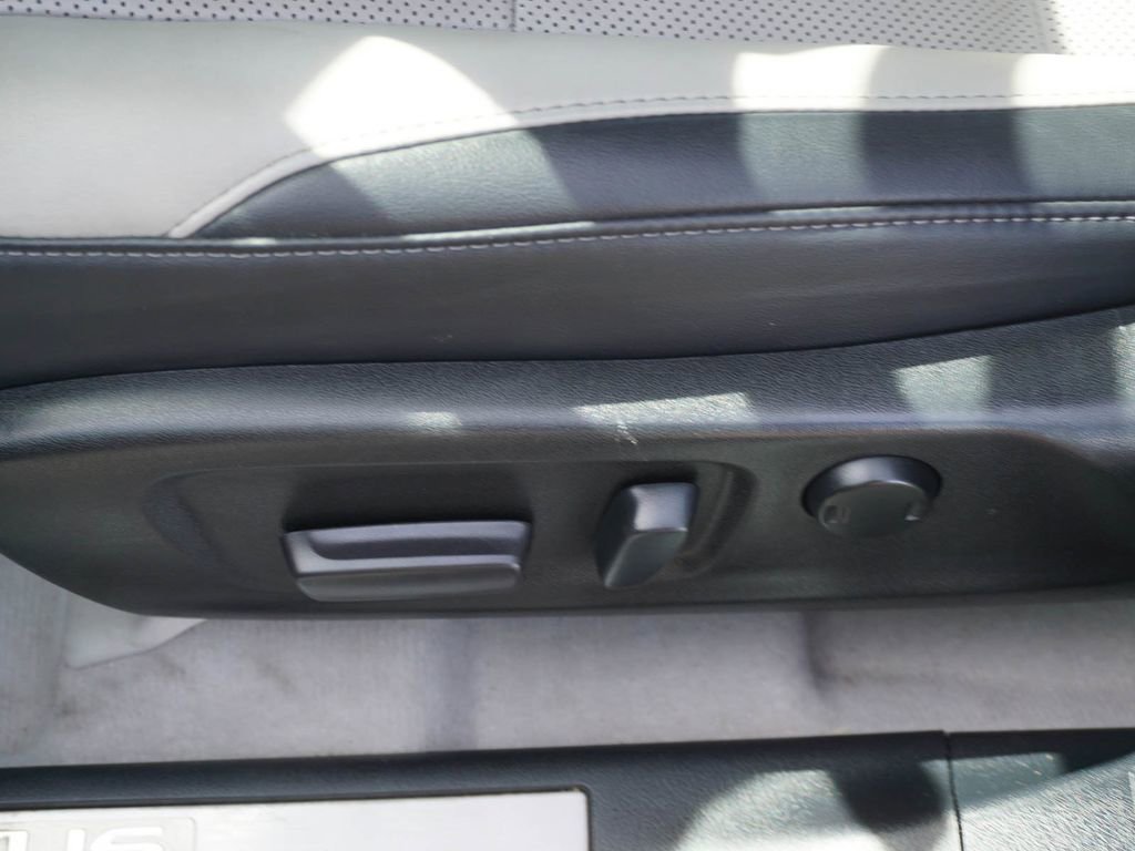 Used 2017 Lexus RX 350 FWD w/ Accessory Package image 19