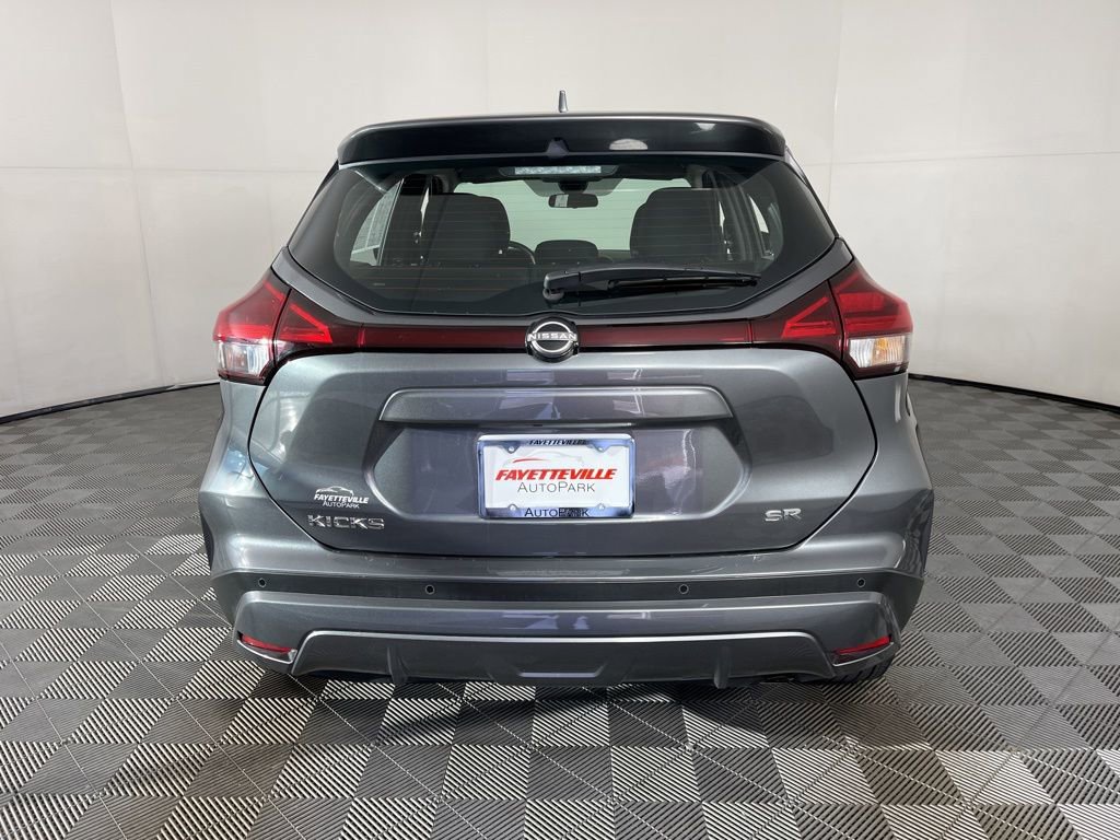 Used 2024 Nissan Kicks SR image 9