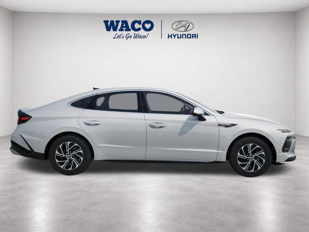Used 2026 Hyundai Sonata Blue FWD image 13