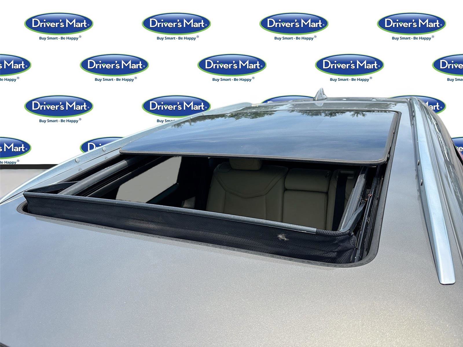 Used 2018 Cadillac XT5 Luxury w/ Driver Awareness Package image 24