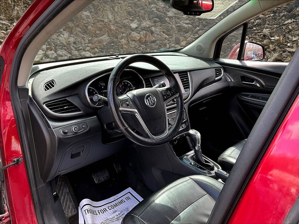 Used 2018 Buick Encore Essence image 11